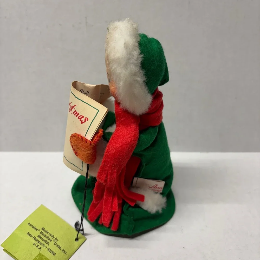 Annalee Dolls Christmas Caroler Girl 7in Green Red Vintage Felt Hand Painted USA